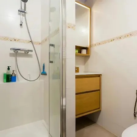 Studio/F1 Aux Buttes Chaumont Paris Extérieur photo