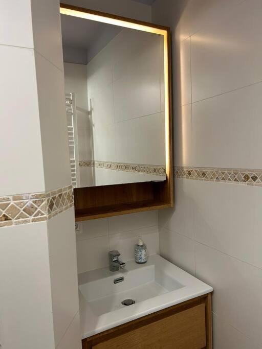 Studio/f1 Aux Buttes Chaumont Appartement Paris